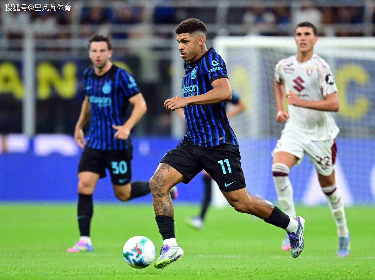 11号边锋难接班邓弗里斯，国米想卖他+迎回37岁老臣“佩剑”